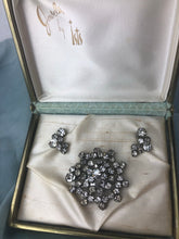 Load image into Gallery viewer, Earrings Vintage Rhinestone with matching brooch/ clip
